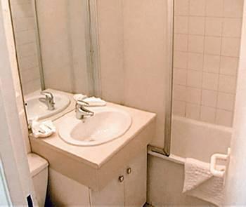 Saint Sulpice Hotel *