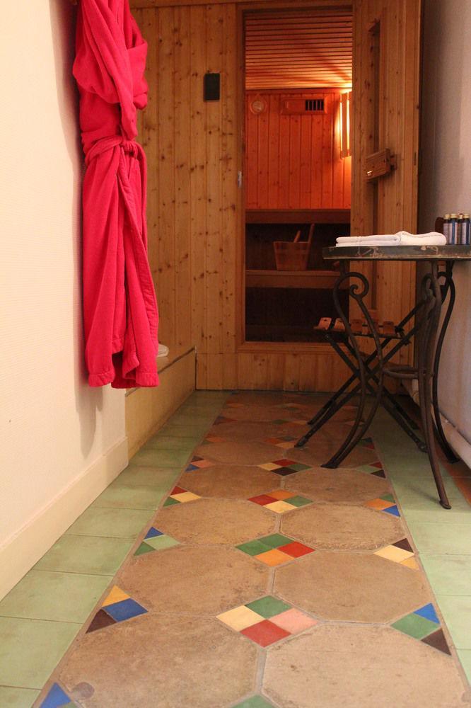 Saint Sulpice Hotel *